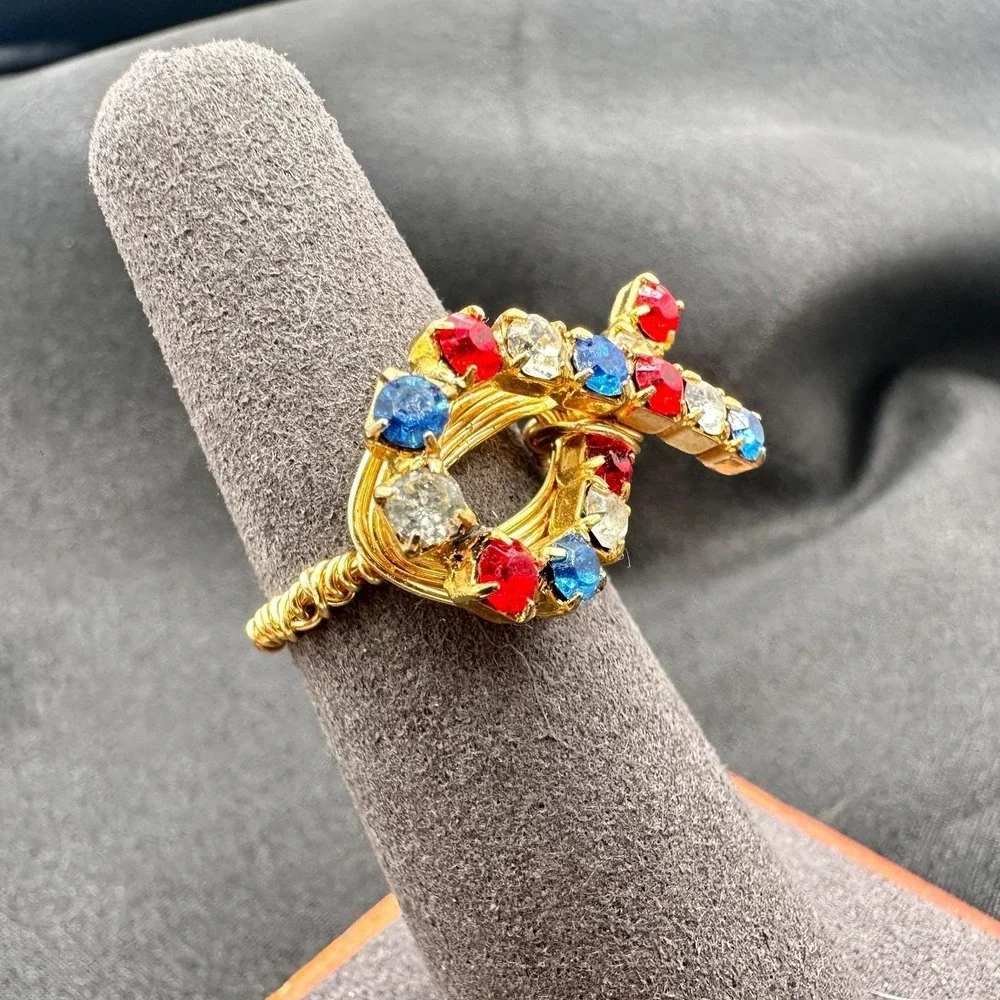 VTG Y2K Gold Tone Rhinestones Statement Bow Ring Women's Classic Fashion Jewelry